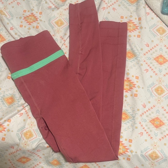 Fabletics || NWOT SculptKnit® High-Waisted Cut-out Legging (M) - Picture 5 of 9